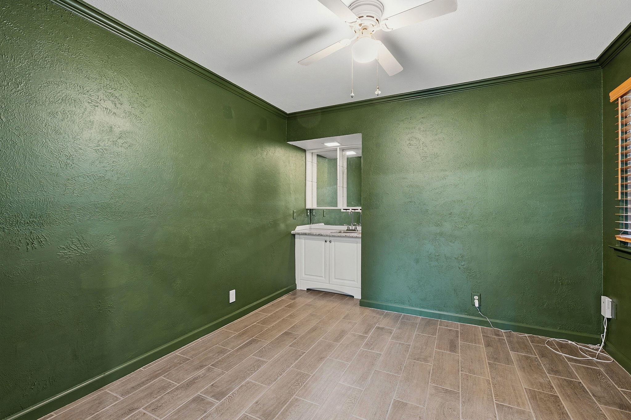 1701 W Braker Ln # A, Austin, TX 78758