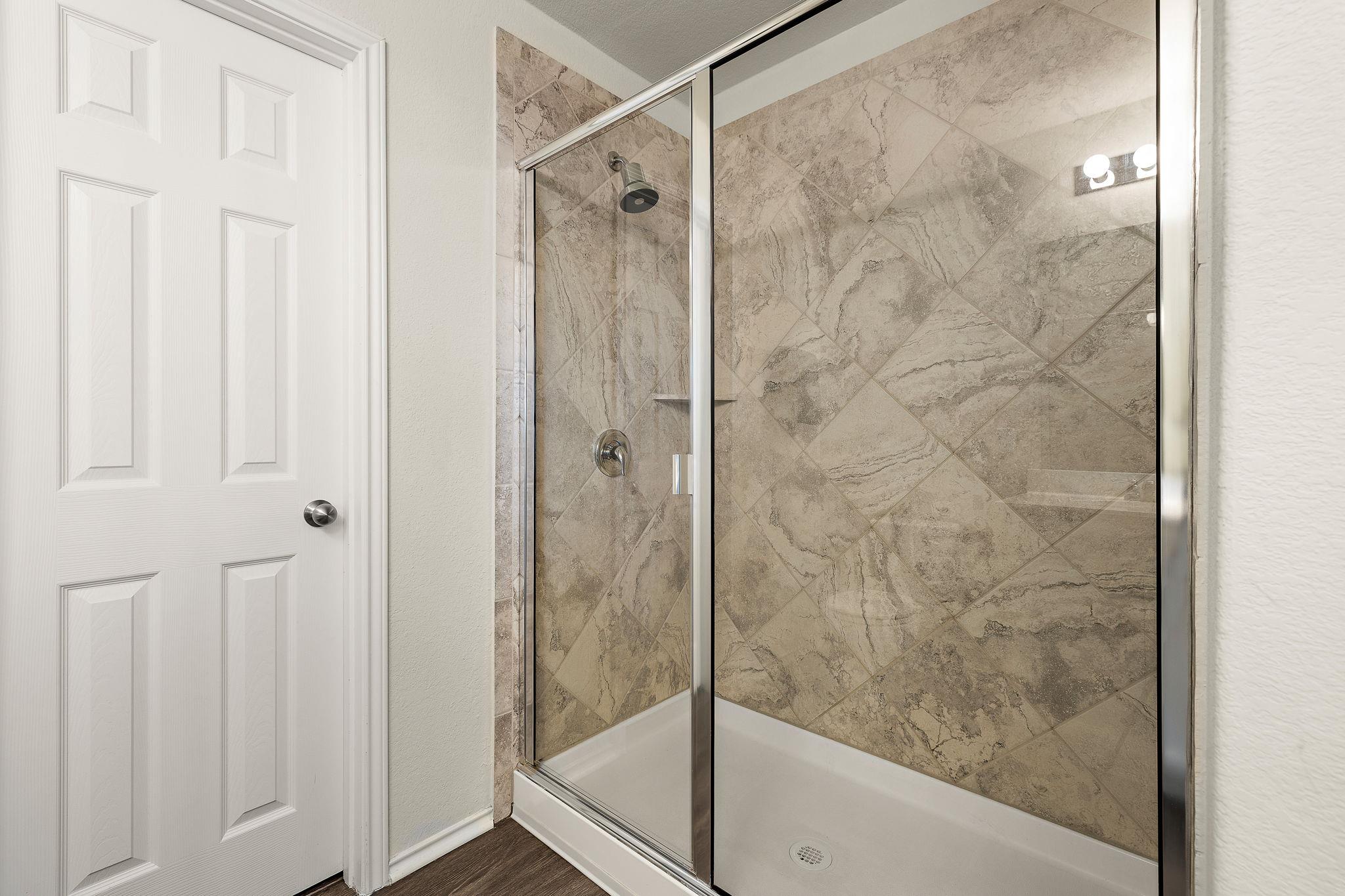 241 La Dera Dr, Liberty Hill, TX 78642