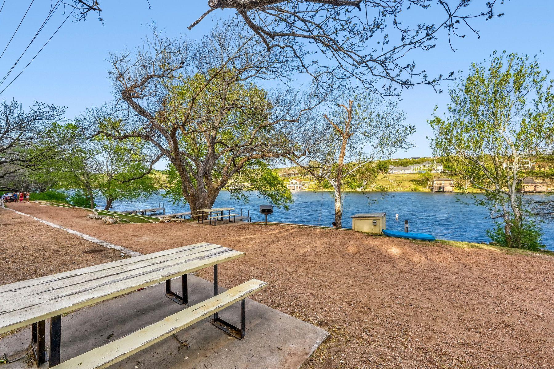 2913 Chisholm Trl, Austin, TX 78734