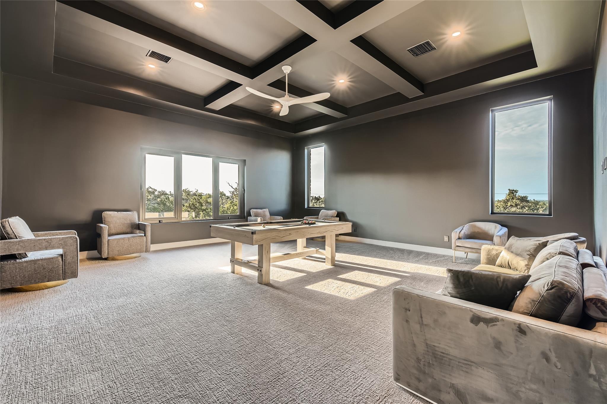 8701 Rollins Dr, Austin, TX 78738