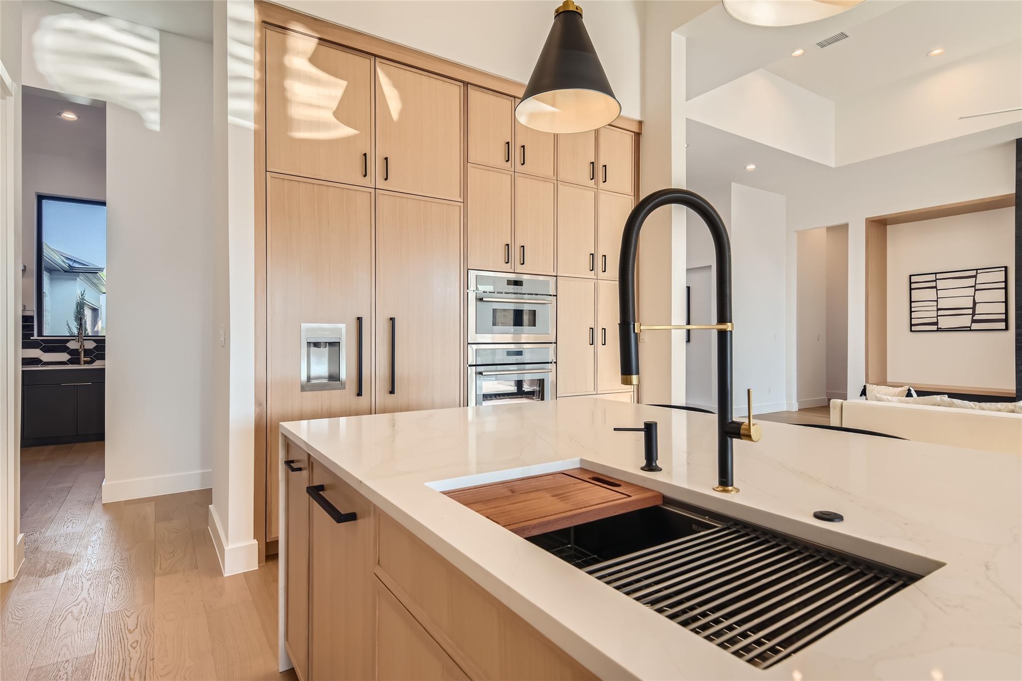 8701 Rollins Dr, Austin, TX 78738