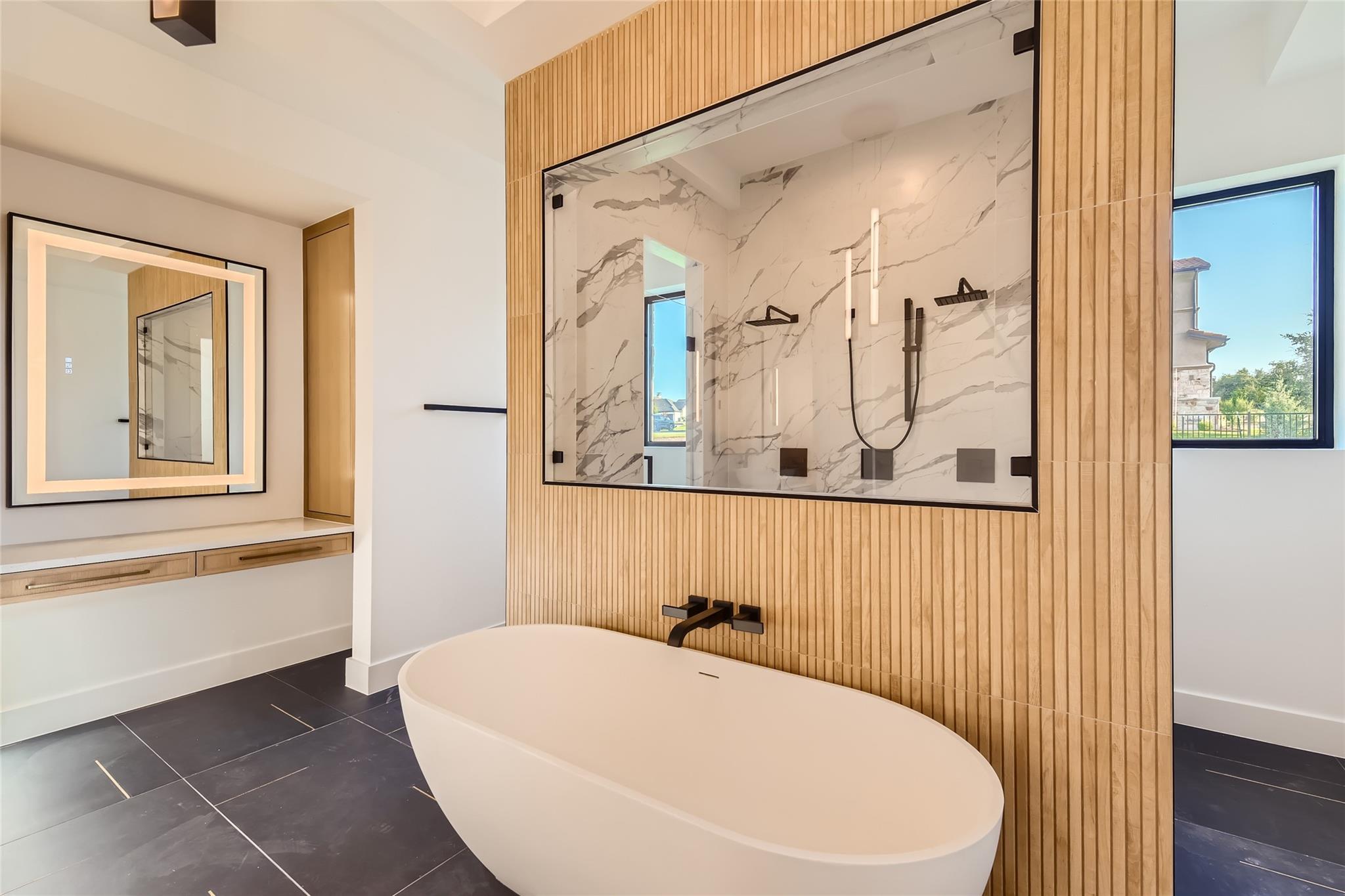 8701 Rollins Dr, Austin, TX 78738