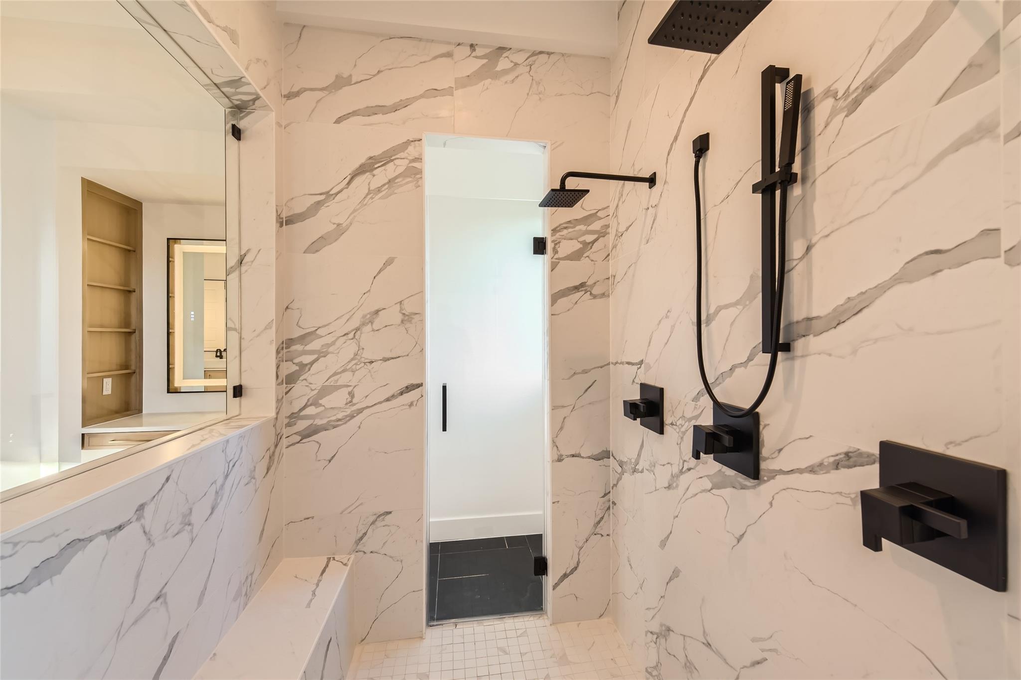 8701 Rollins Dr, Austin, TX 78738