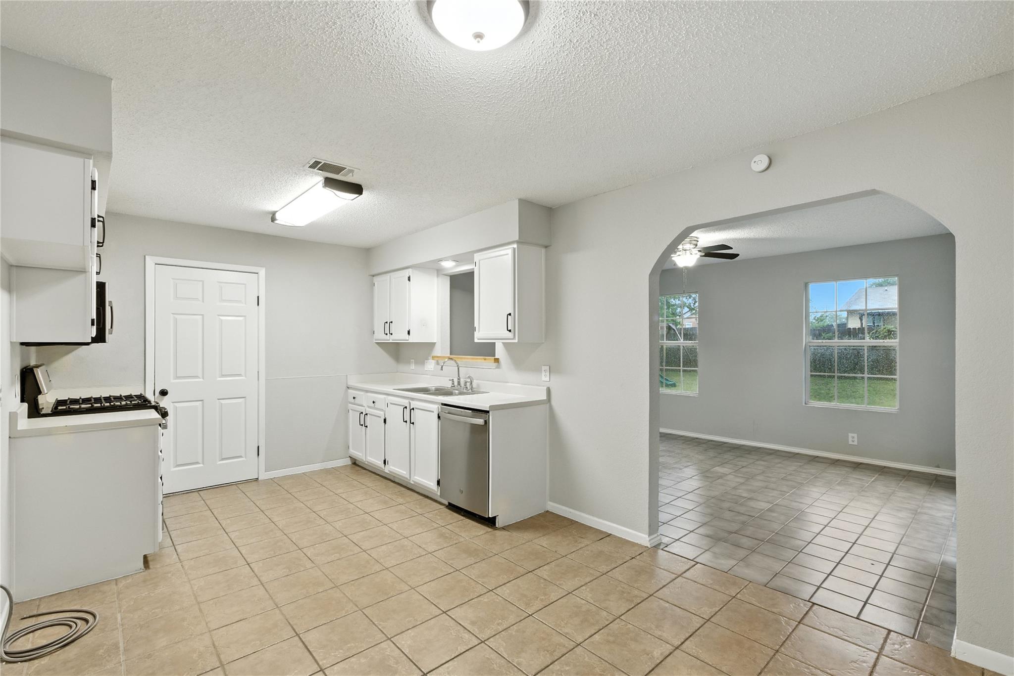 4103 Koala Dr, Killeen, TX 76543