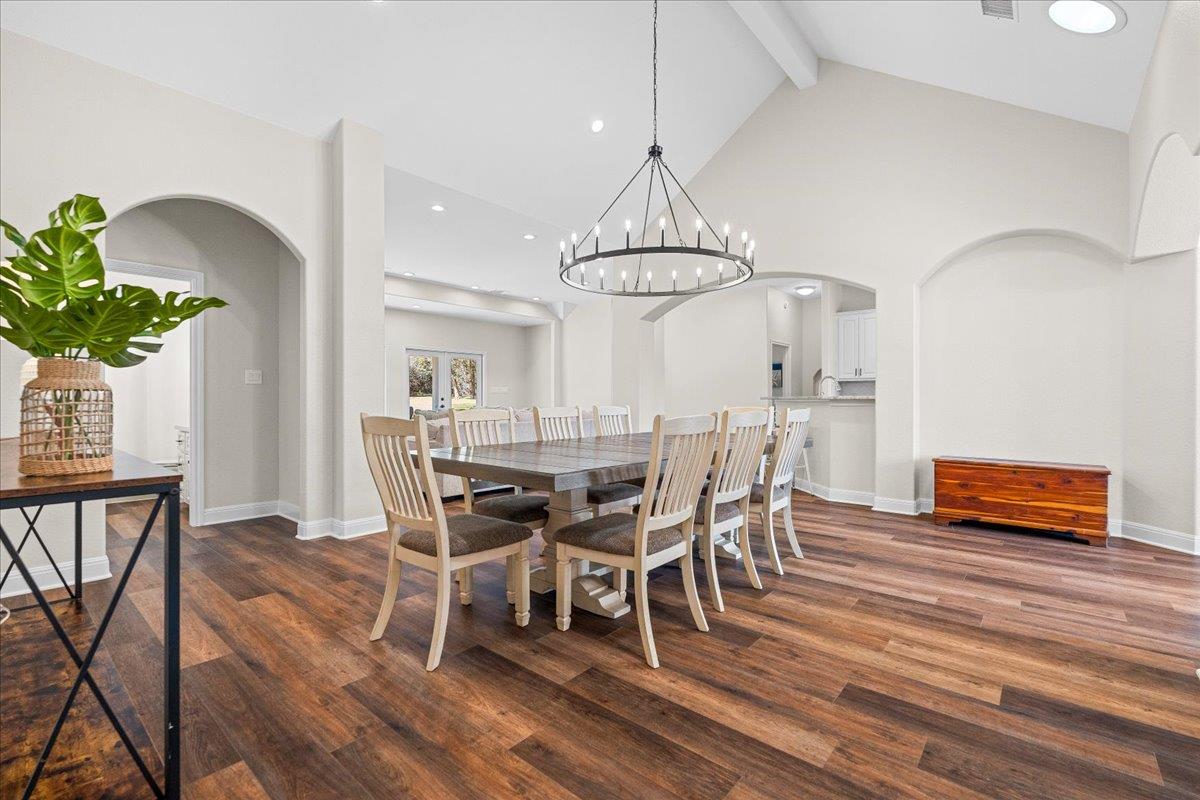 10621 W Cave Loop, Dripping Springs, TX 78620