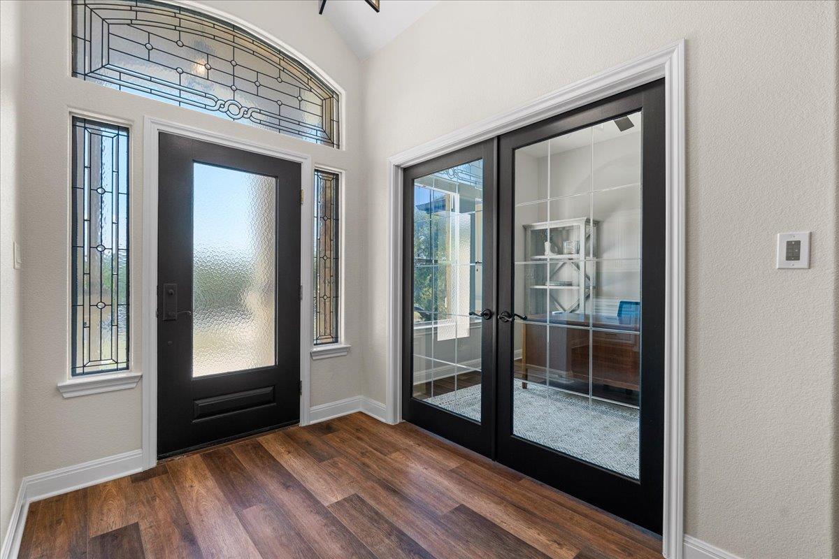 10621 W Cave Loop, Dripping Springs, TX 78620