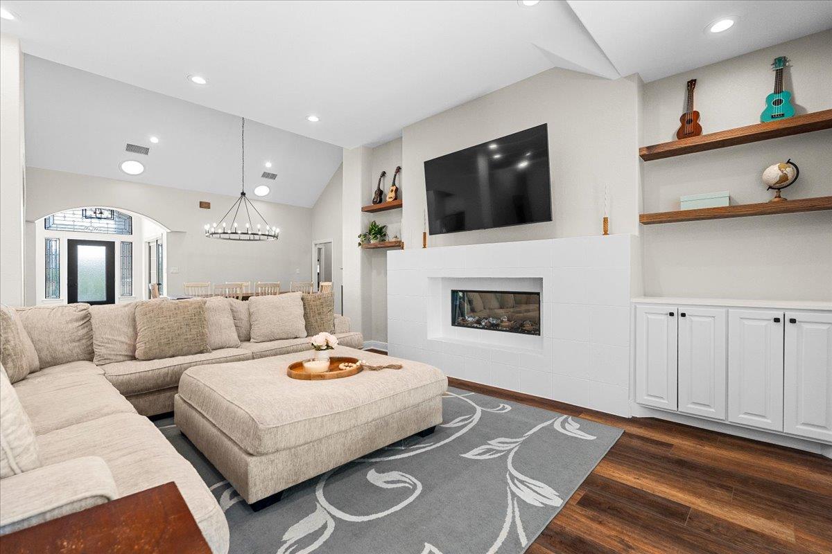 10621 W Cave Loop, Dripping Springs, TX 78620