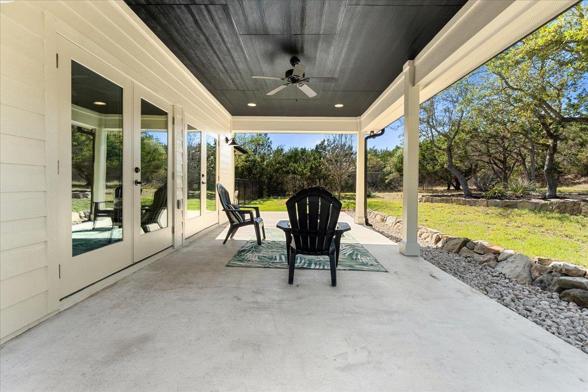 10621 W Cave Loop, Dripping Springs, TX 78620