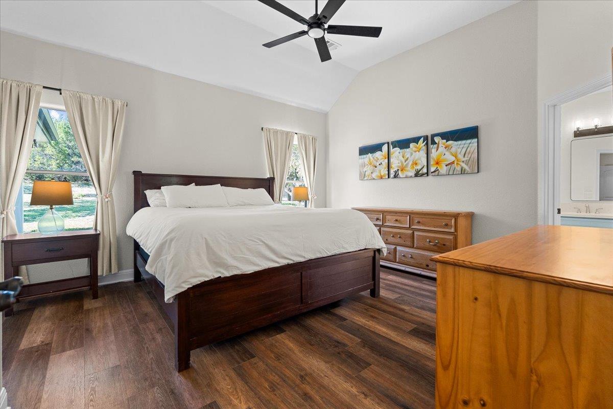 10621 W Cave Loop, Dripping Springs, TX 78620