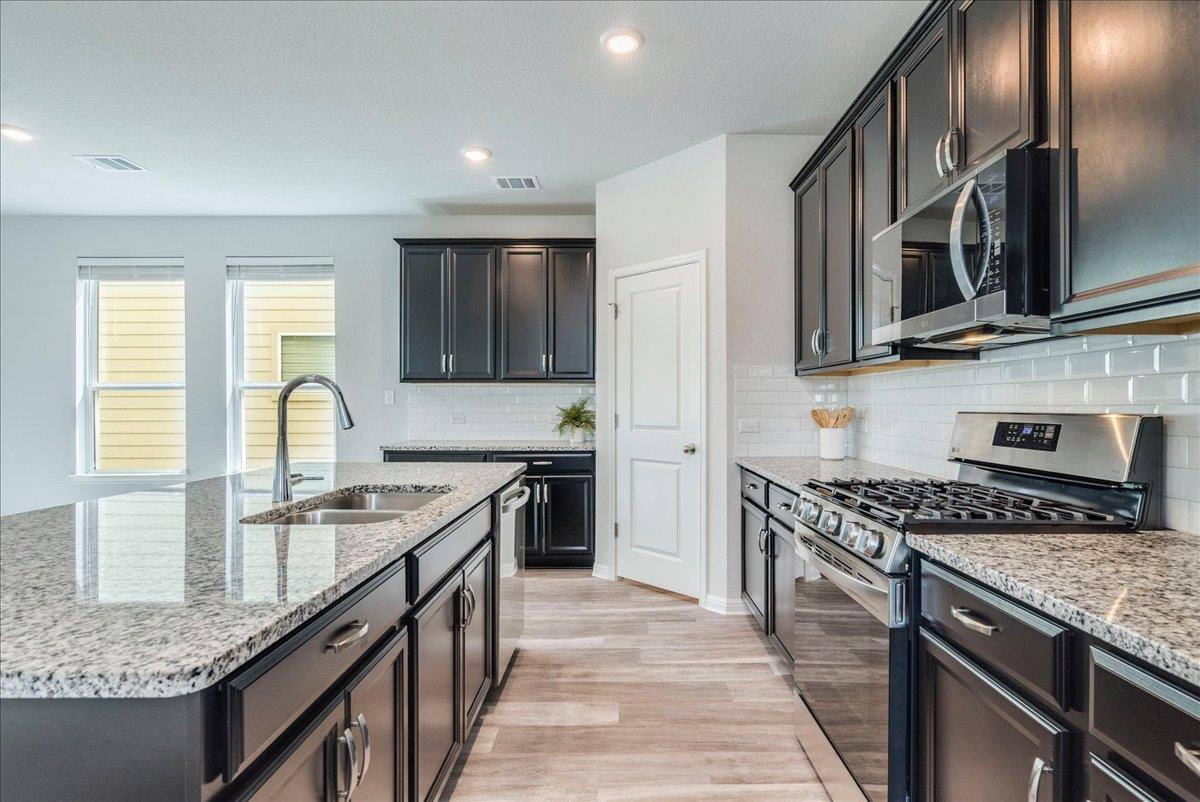 147 Sawtooth Mountain Way, Dripping Springs, TX 78620