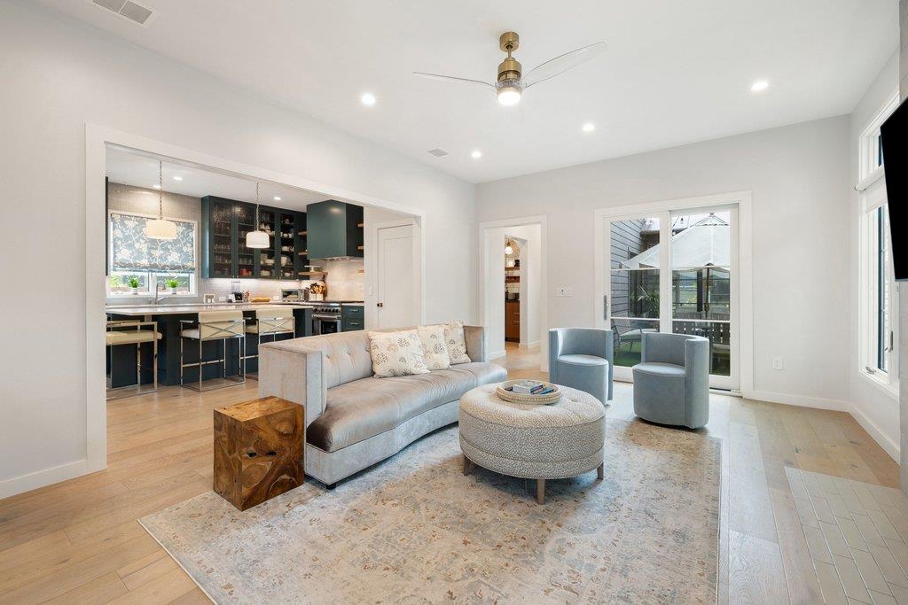 2116 Clifton St, Austin, TX 78704