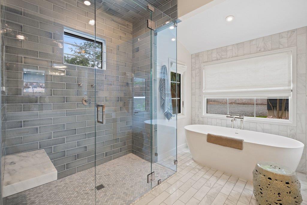 2116 Clifton St, Austin, TX 78704