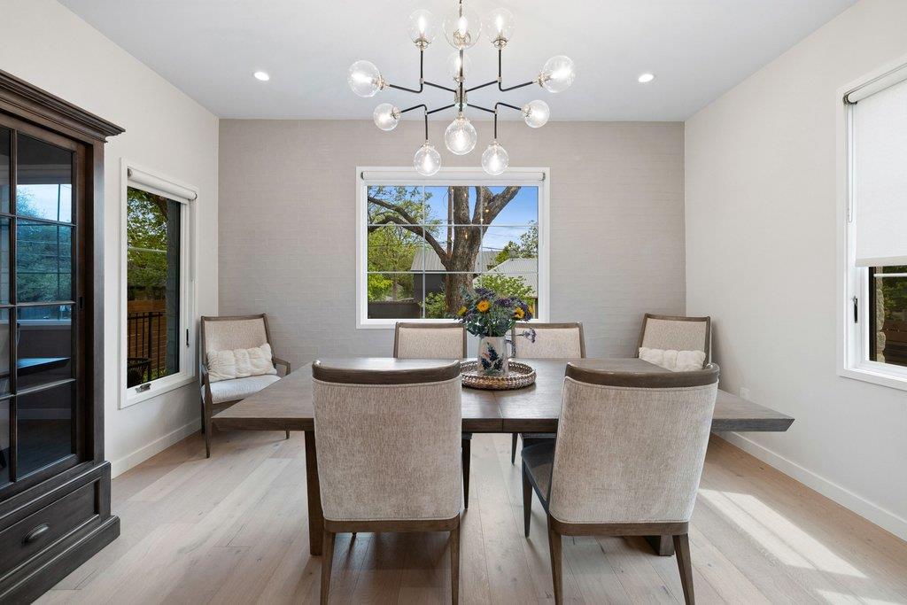 2116 Clifton St, Austin, TX 78704