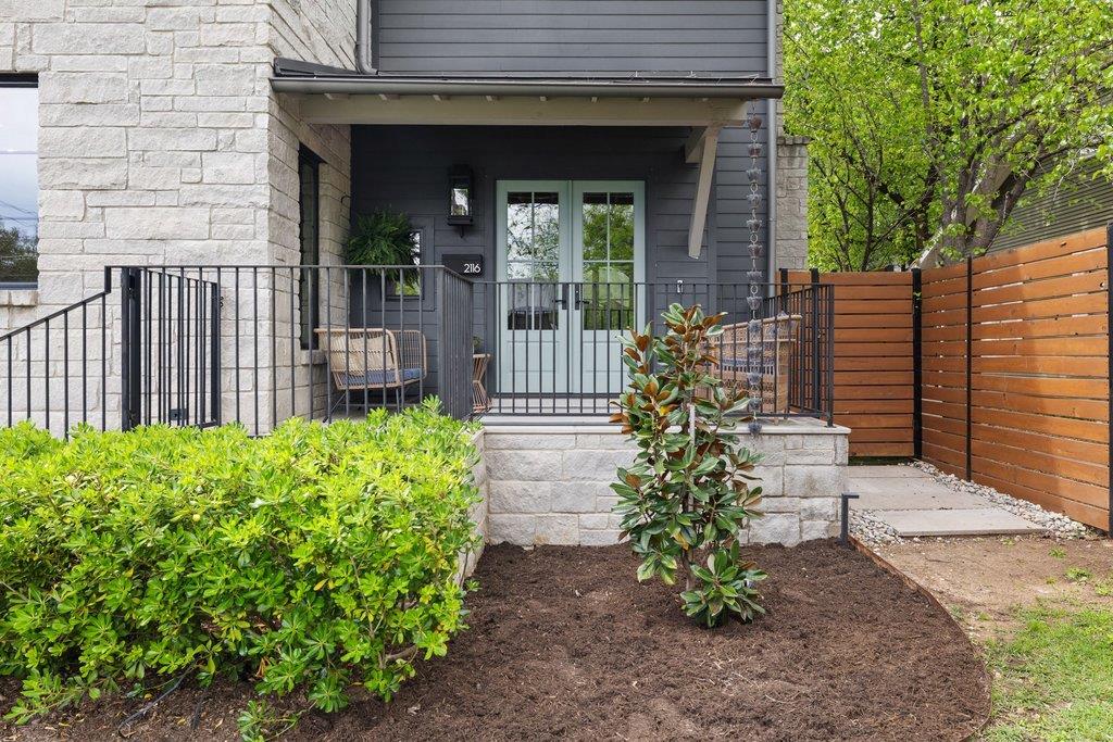 2116 Clifton St, Austin, TX 78704