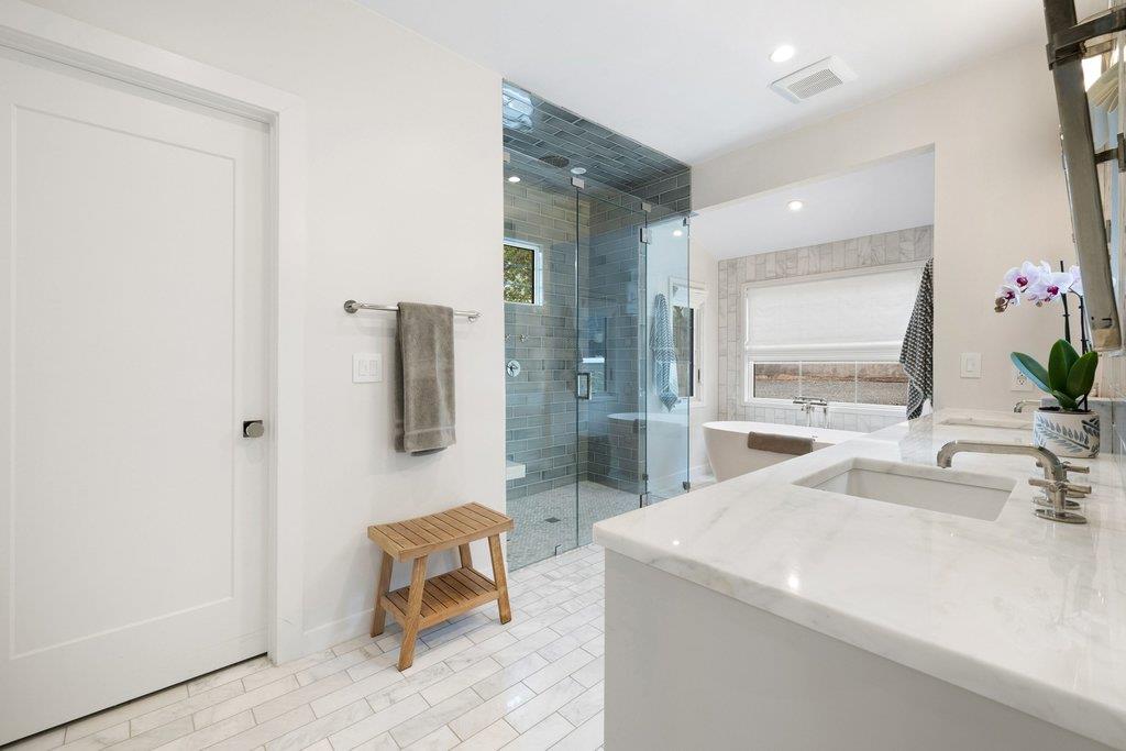 2116 Clifton St, Austin, TX 78704