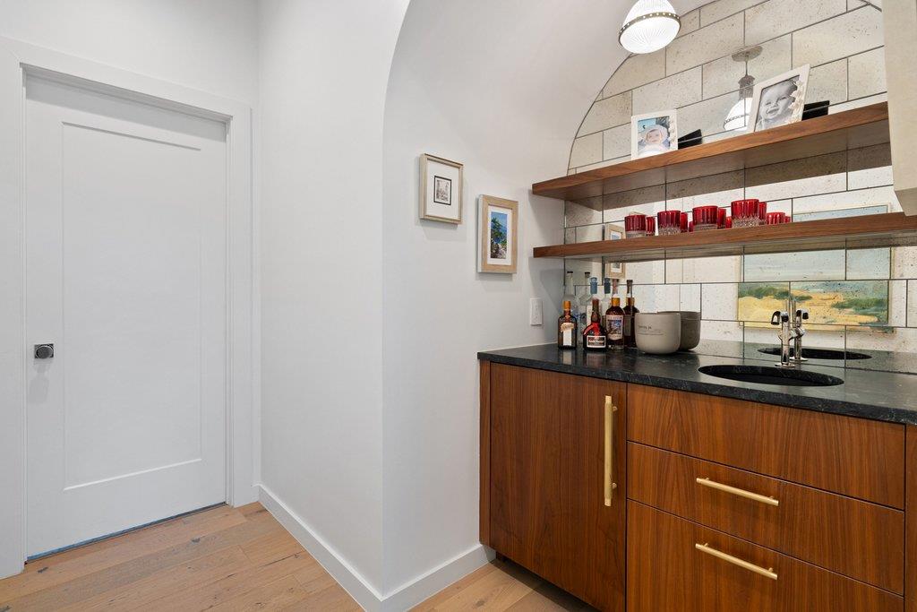 2116 Clifton St, Austin, TX 78704