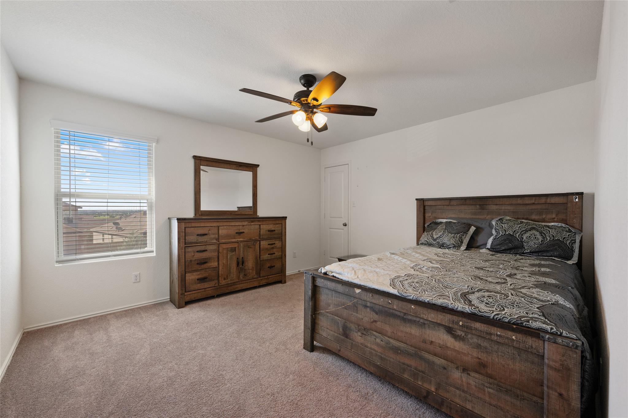 524 Circle Way # 12F, Jarrell, TX 76537