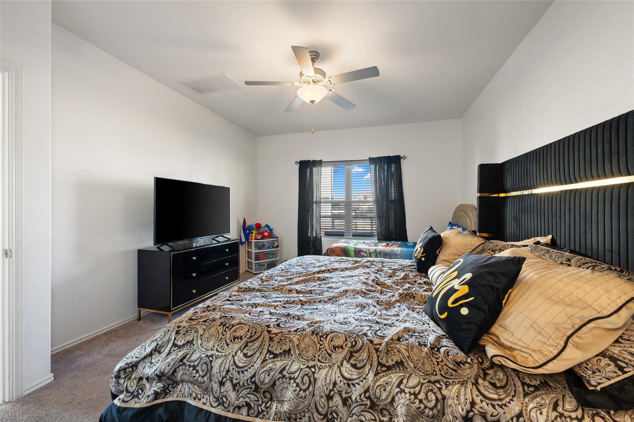 524 Circle Way # 12F, Jarrell, TX 76537