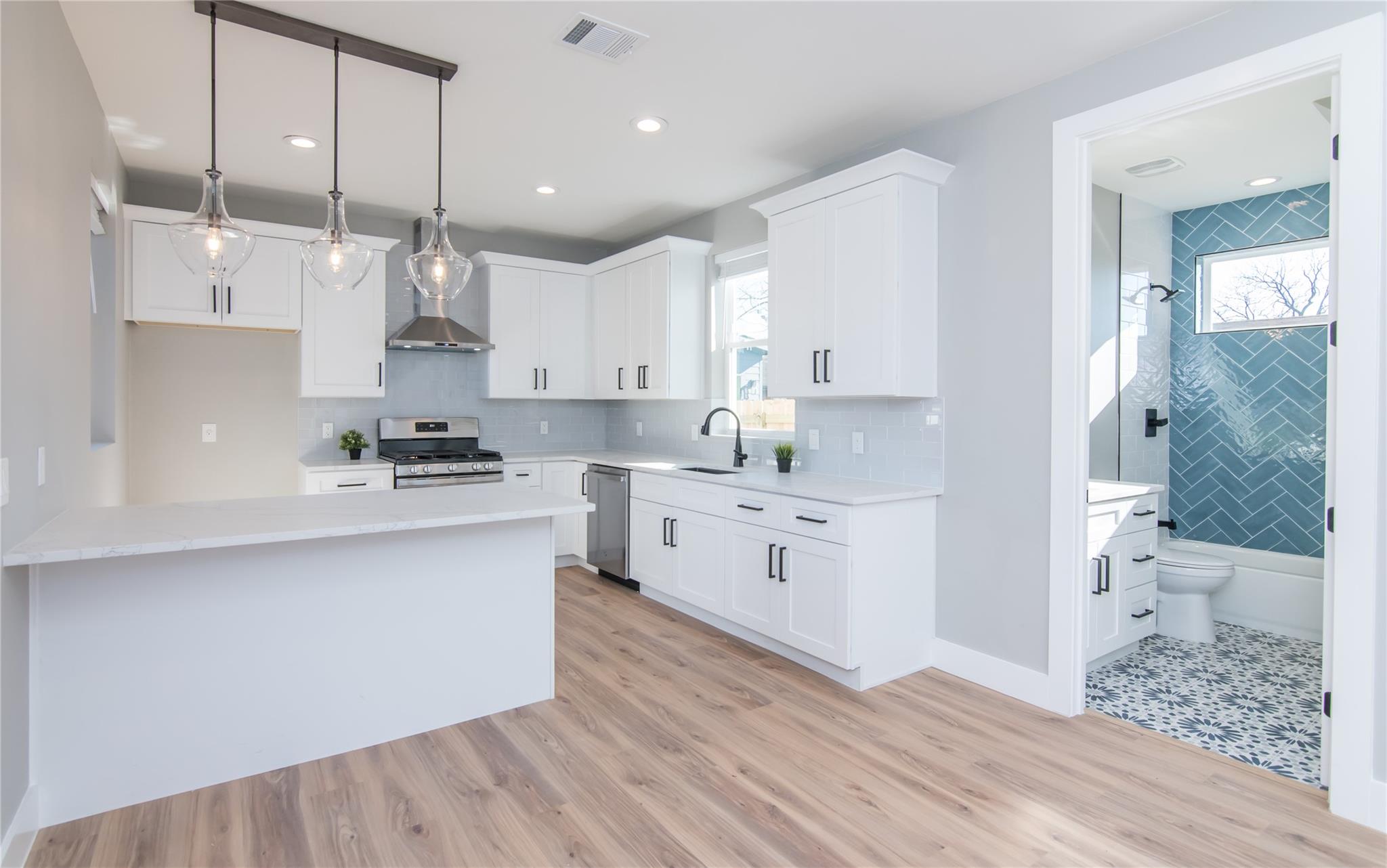 8006 Gault St # 2, Austin, TX 78757