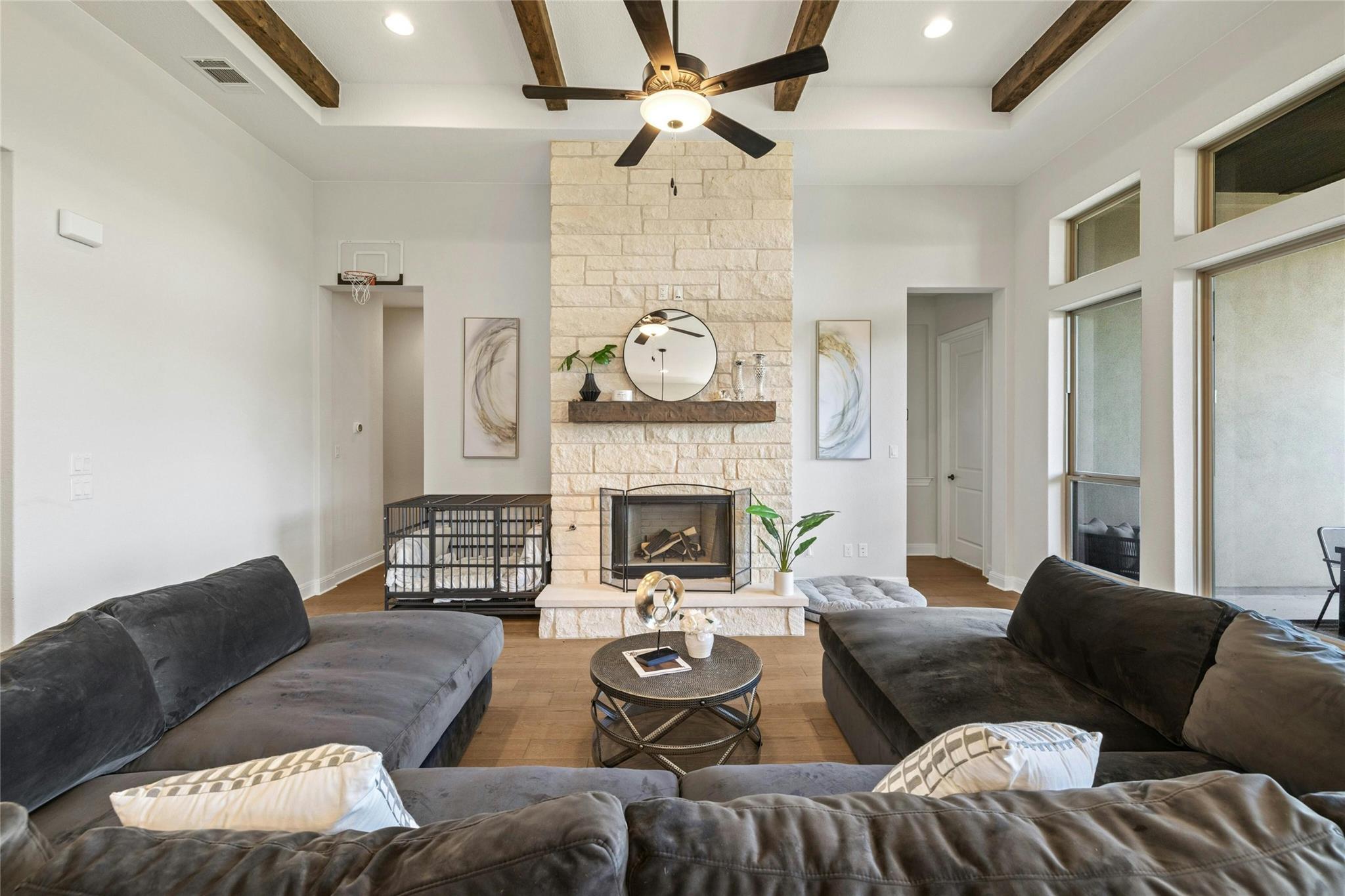 19612 Serenity Ln, Lago Vista, TX 78645