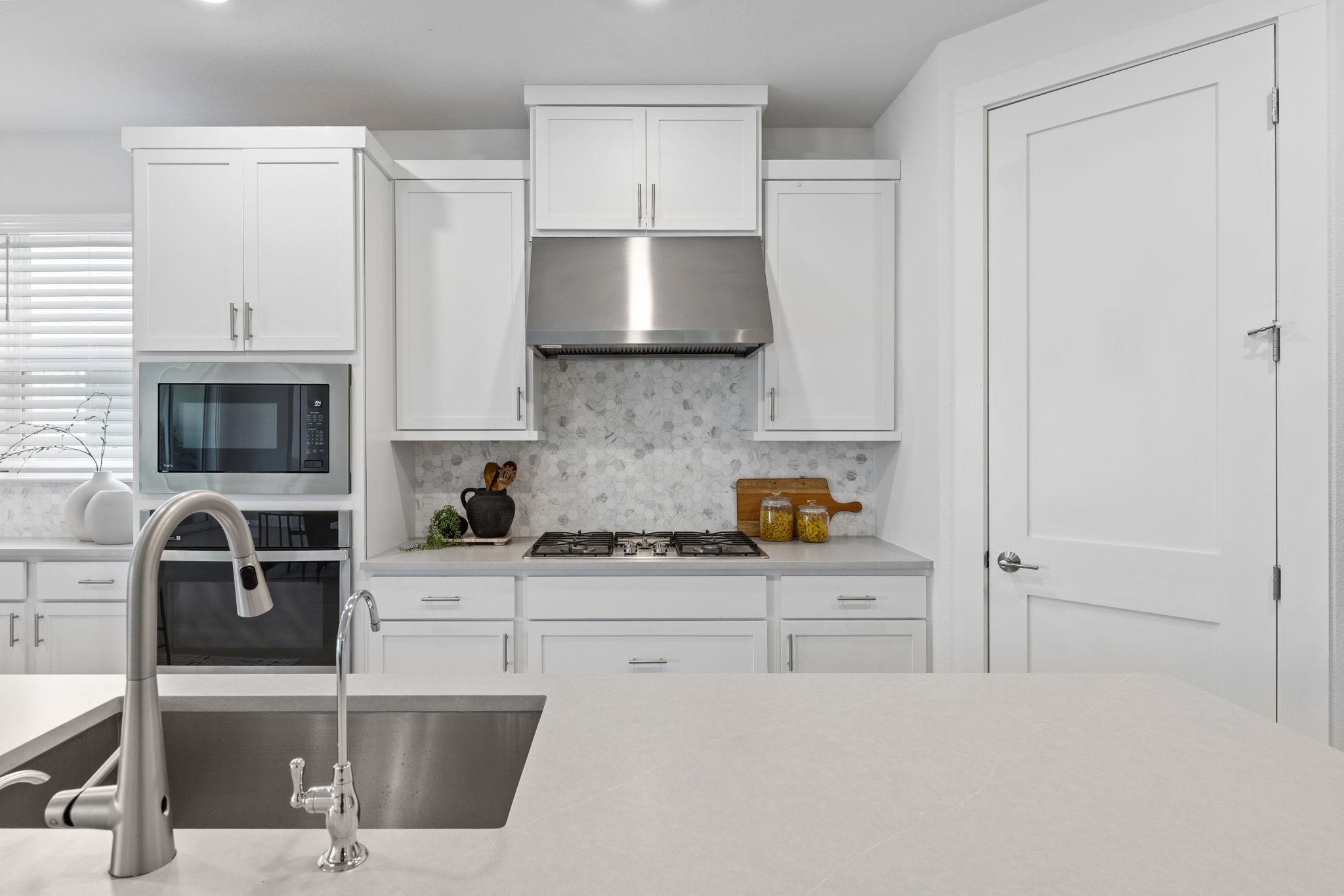 1409 Pink Granite Blvd, Dripping Springs, TX 78620