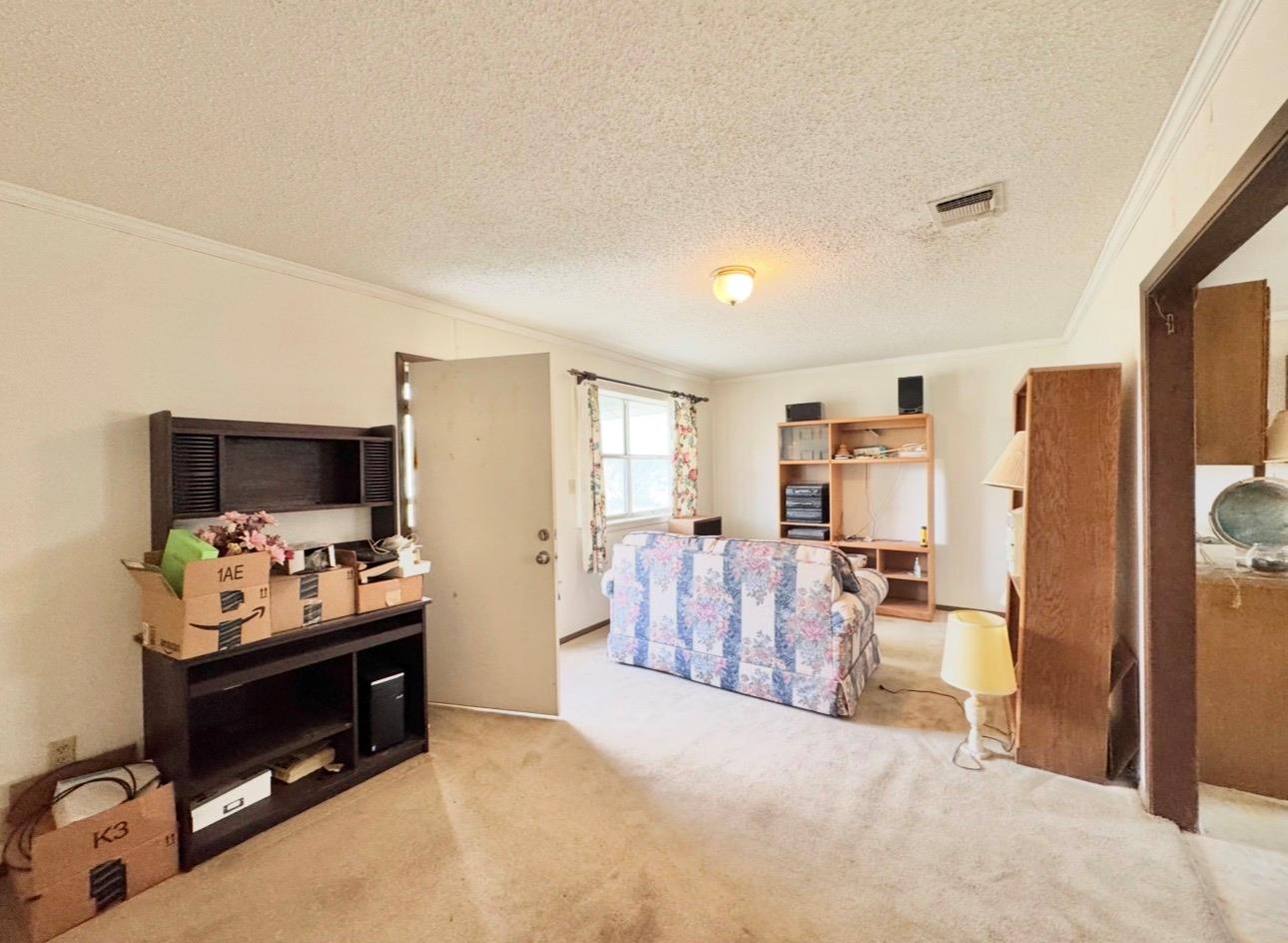 789 Upper Elgin River Rd, Elgin, TX 78621