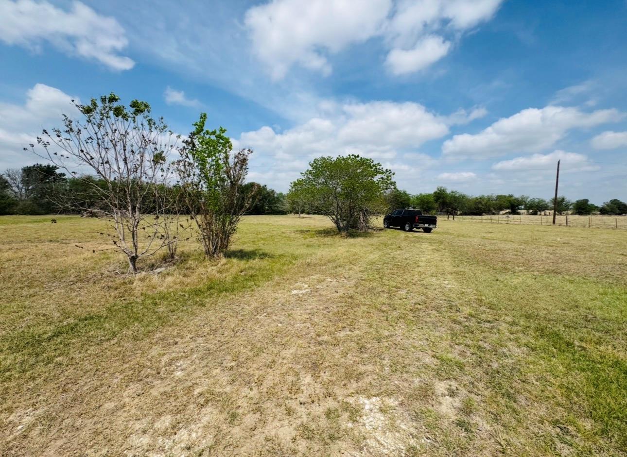 789 Upper Elgin River Rd, Elgin, TX 78621