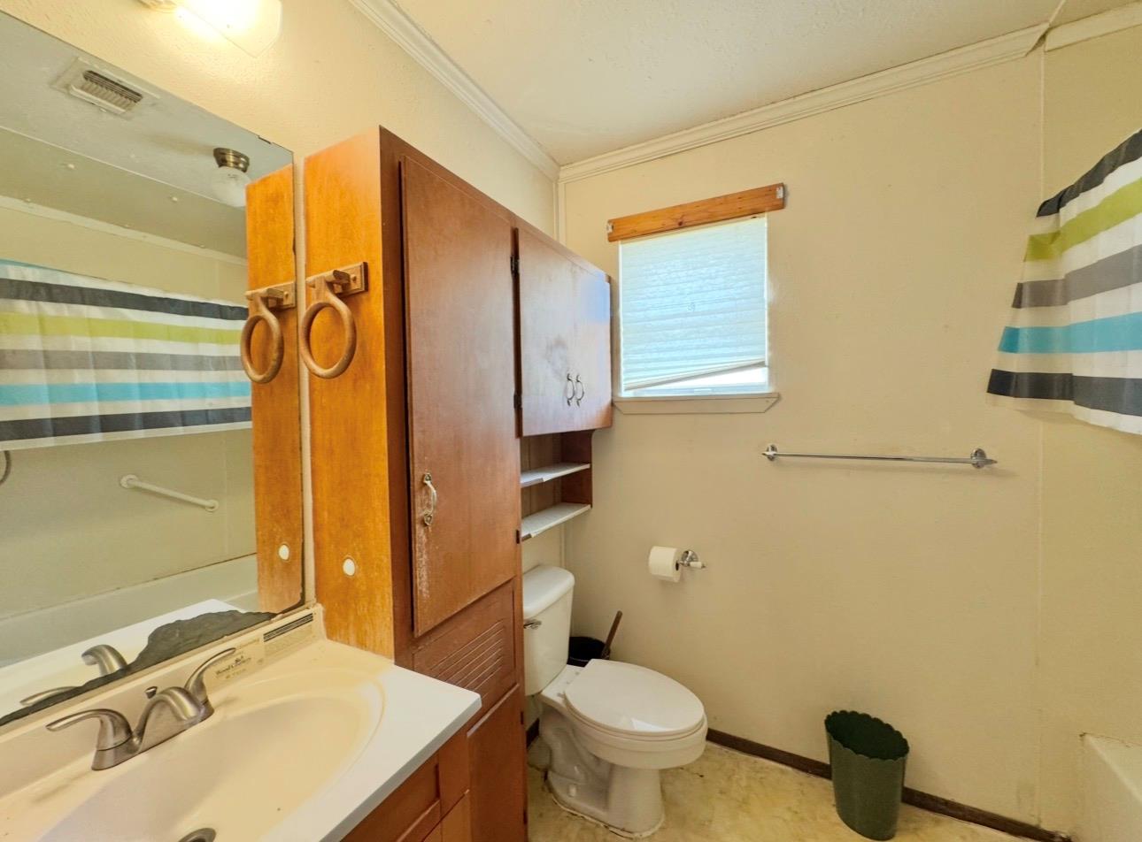 789 Upper Elgin River Rd, Elgin, TX 78621