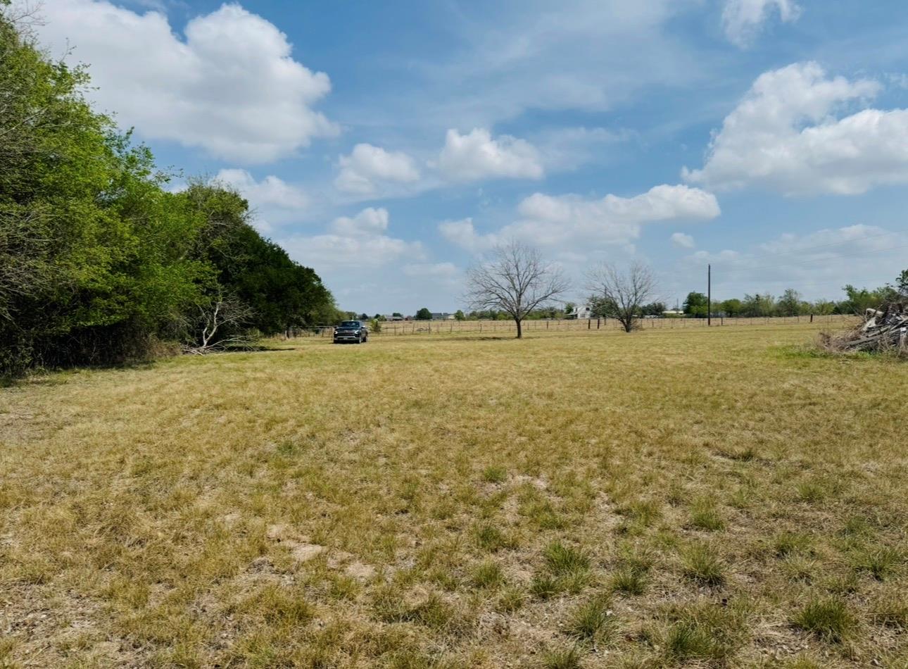 789 Upper Elgin River Rd, Elgin, TX 78621