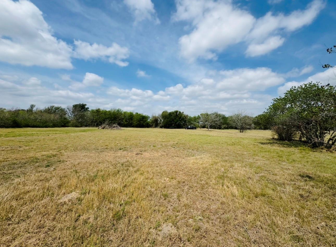 789 Upper Elgin River Rd, Elgin, TX 78621