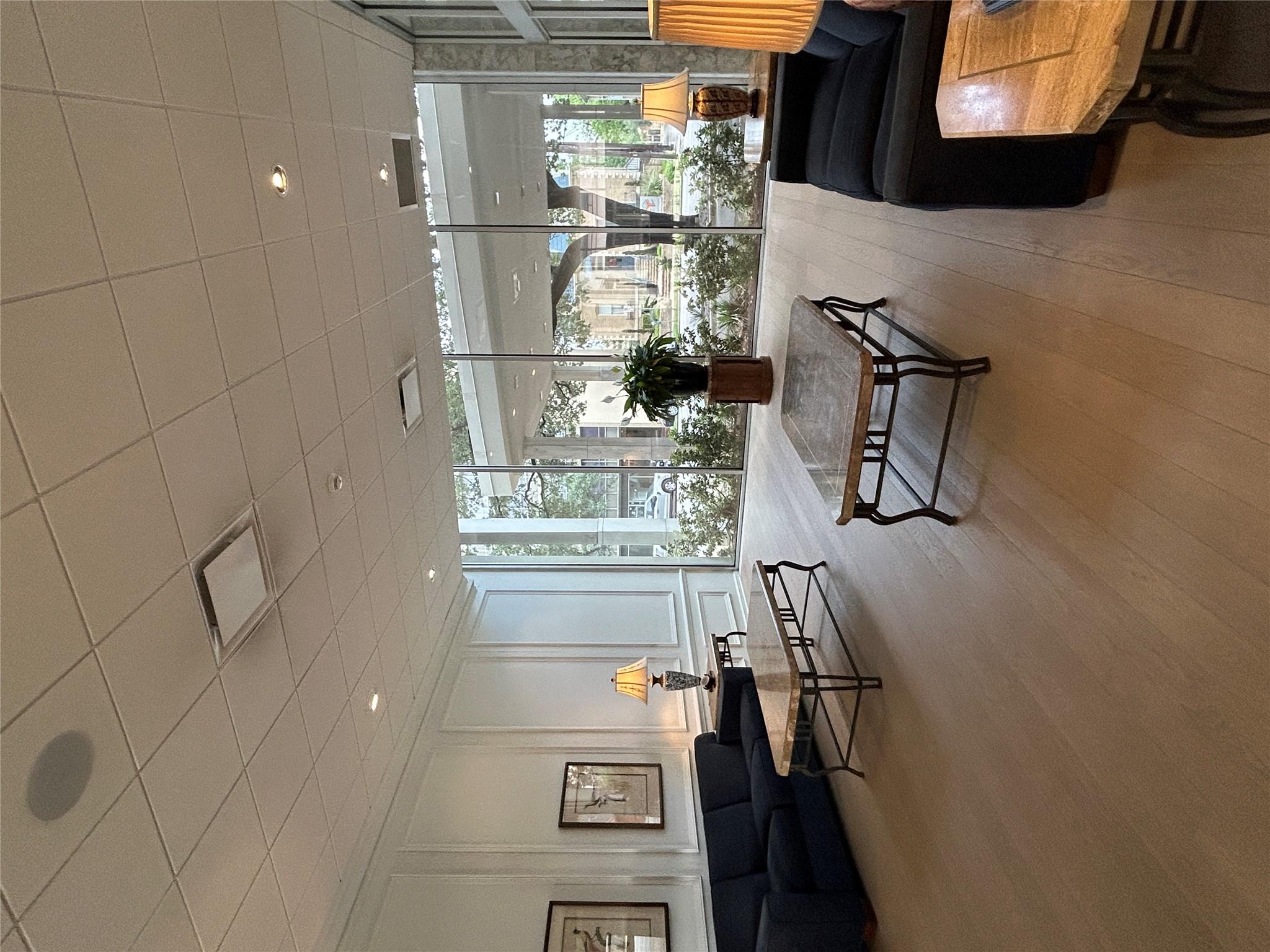 1801 Lavaca St # 11B, Austin, TX 78701