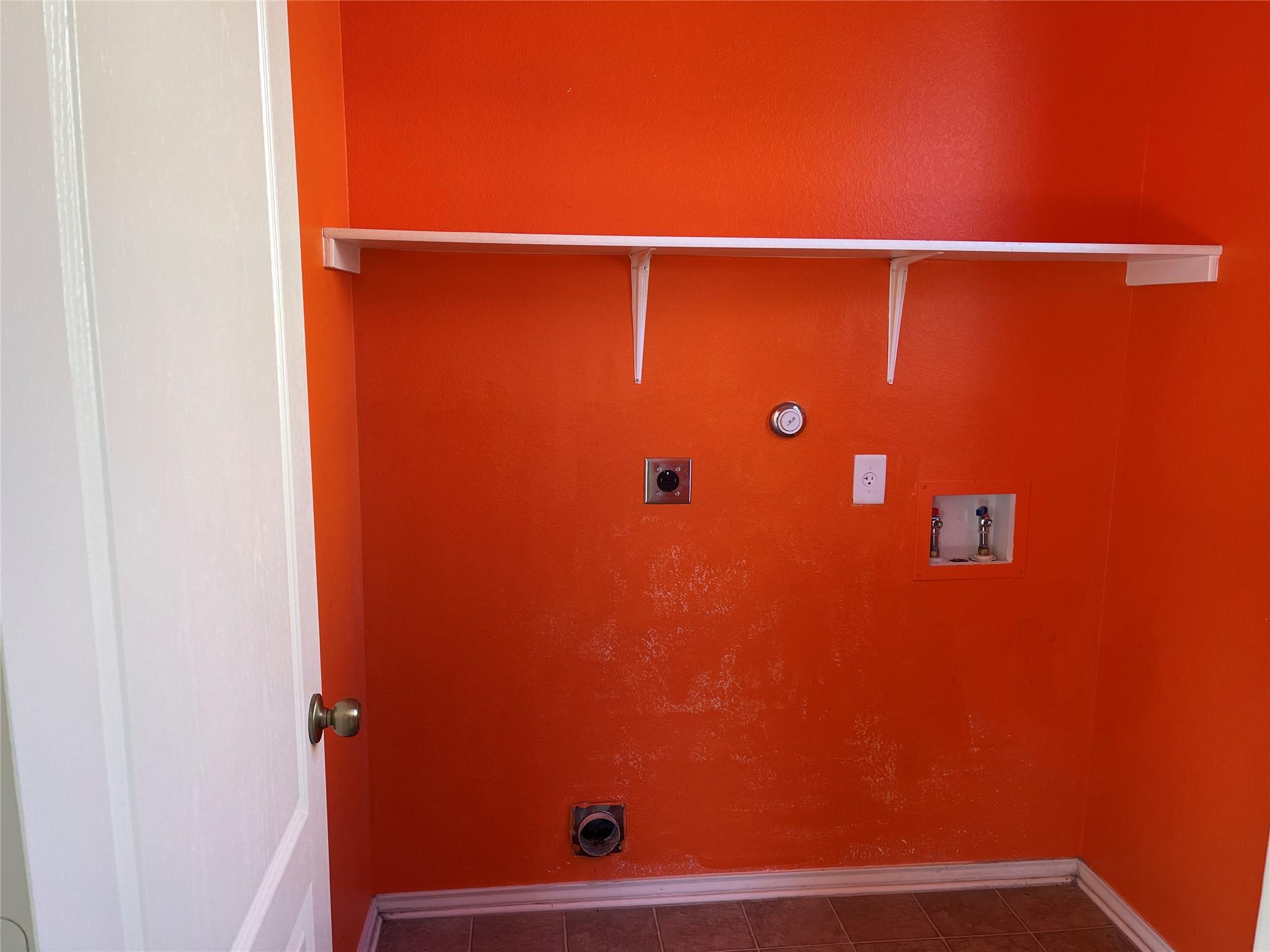 160 Mistletoe Ln, Kyle, TX 78640