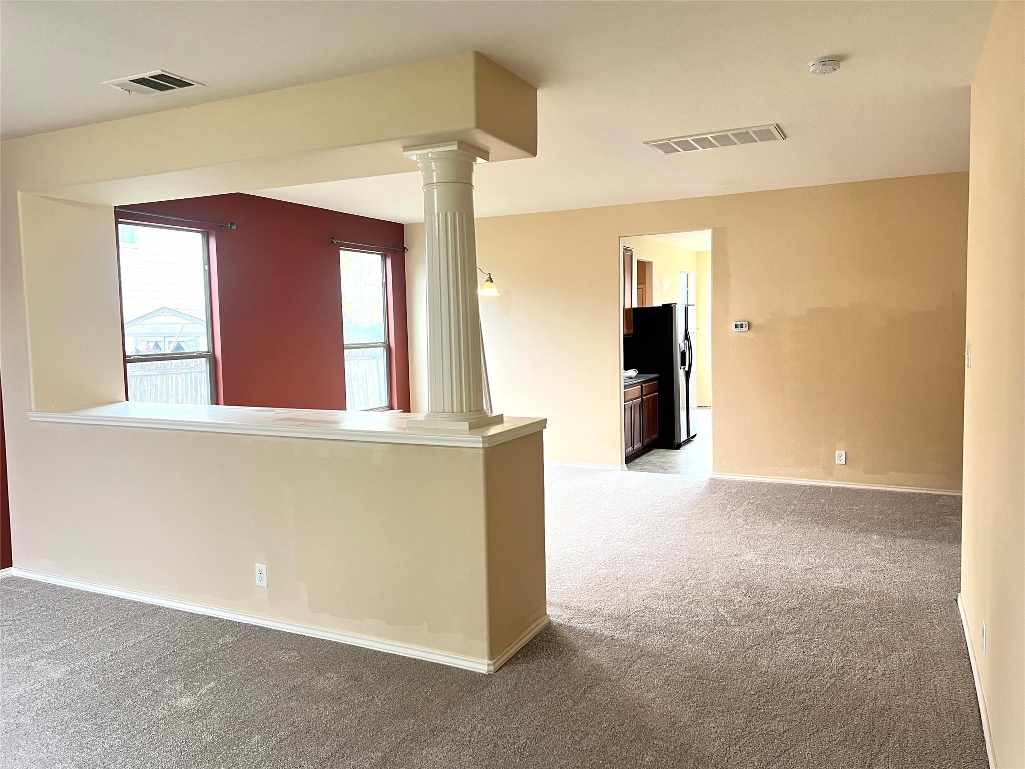 160 Mistletoe Ln, Kyle, TX 78640