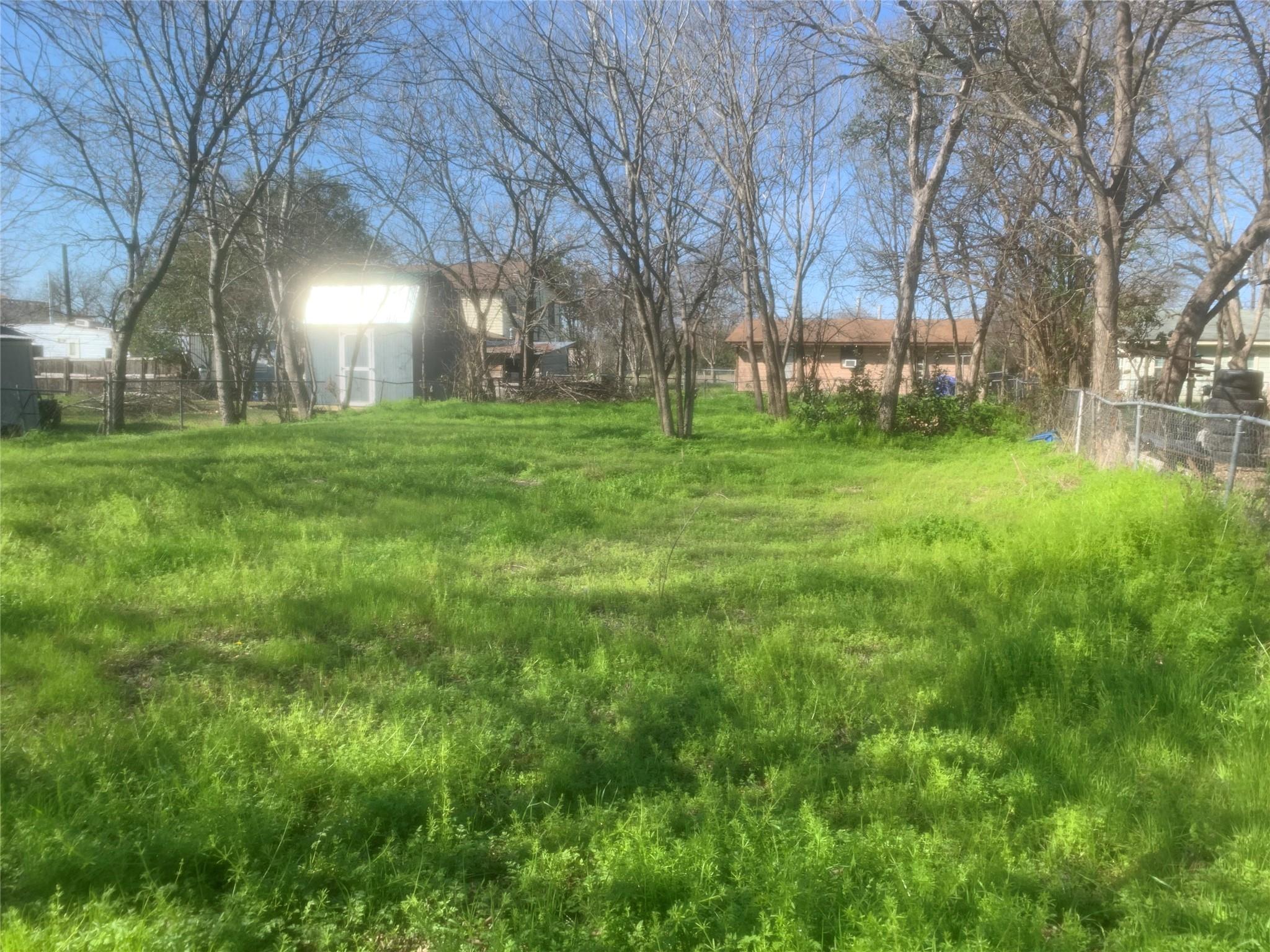 1622 Starcke St, Seguin, TX 78155