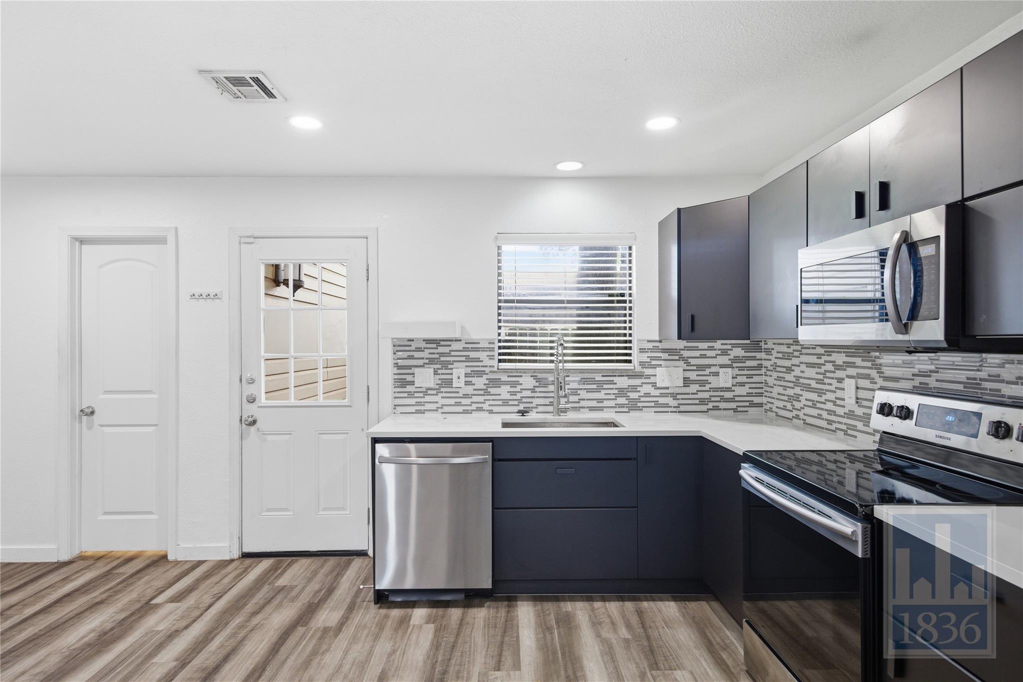 8400 Jamestown Dr # 534, Austin, TX 78758