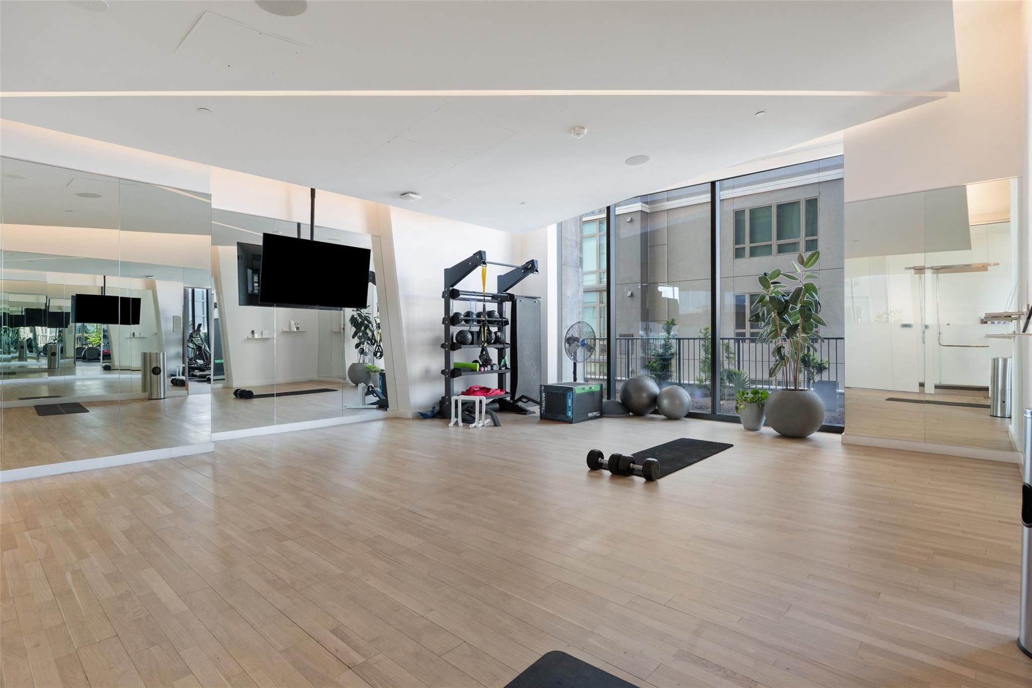 44 East Ave # 2307, Austin, TX 78701