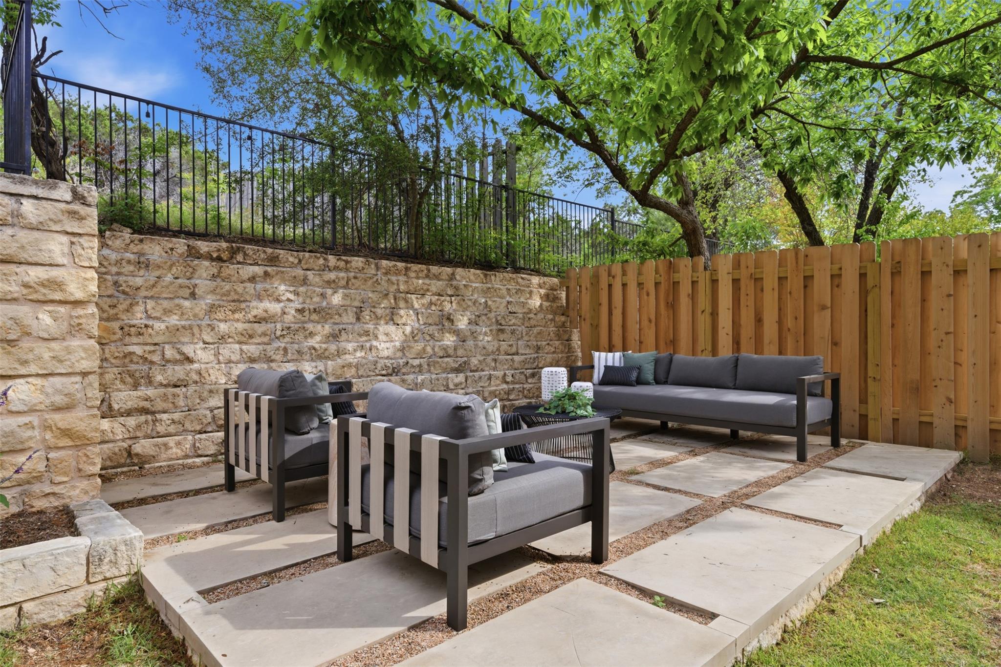 1717 Allium Dr, Austin, TX 78733