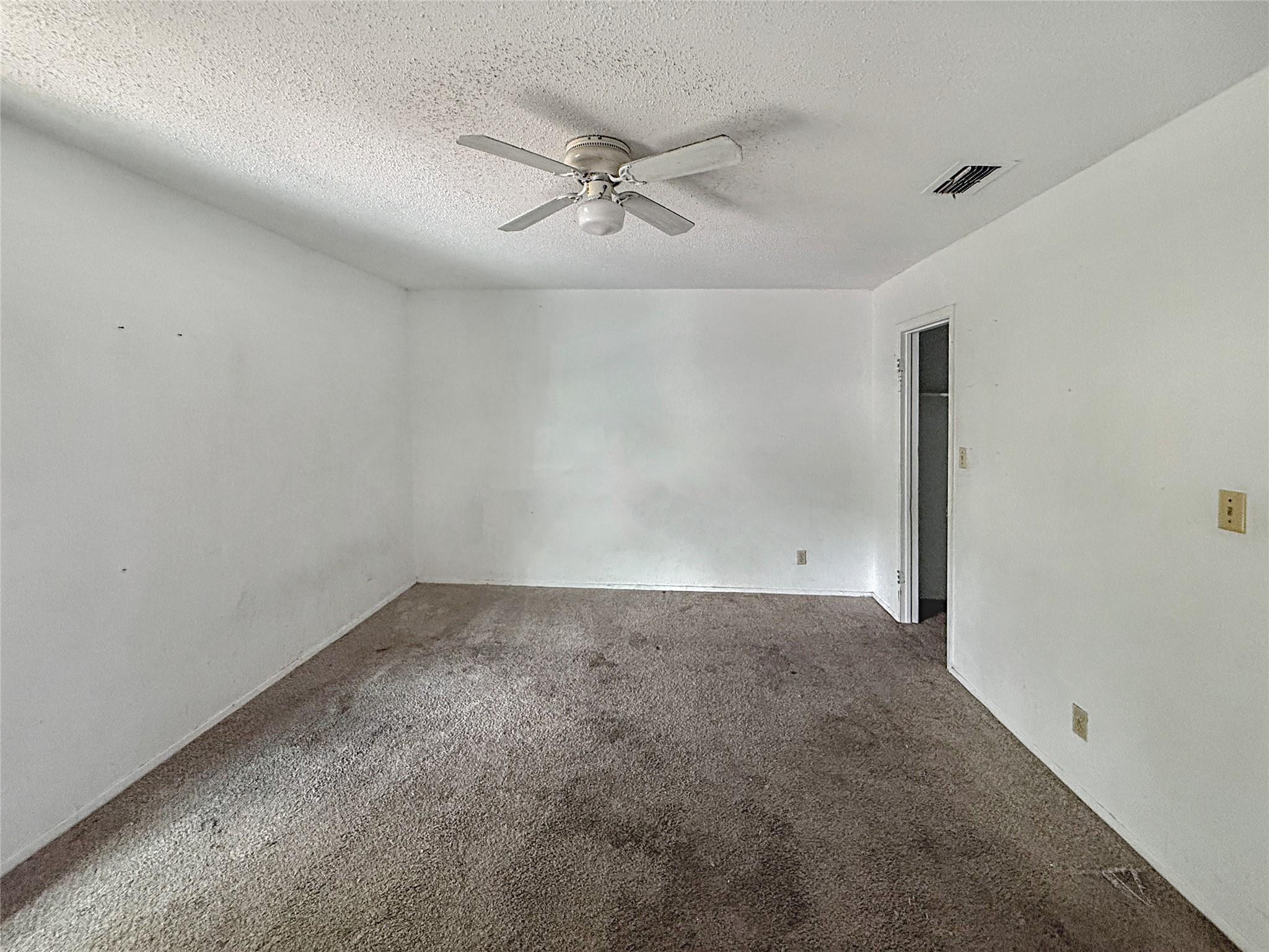 8611 Putnam Dr # 101, Austin, TX 78757