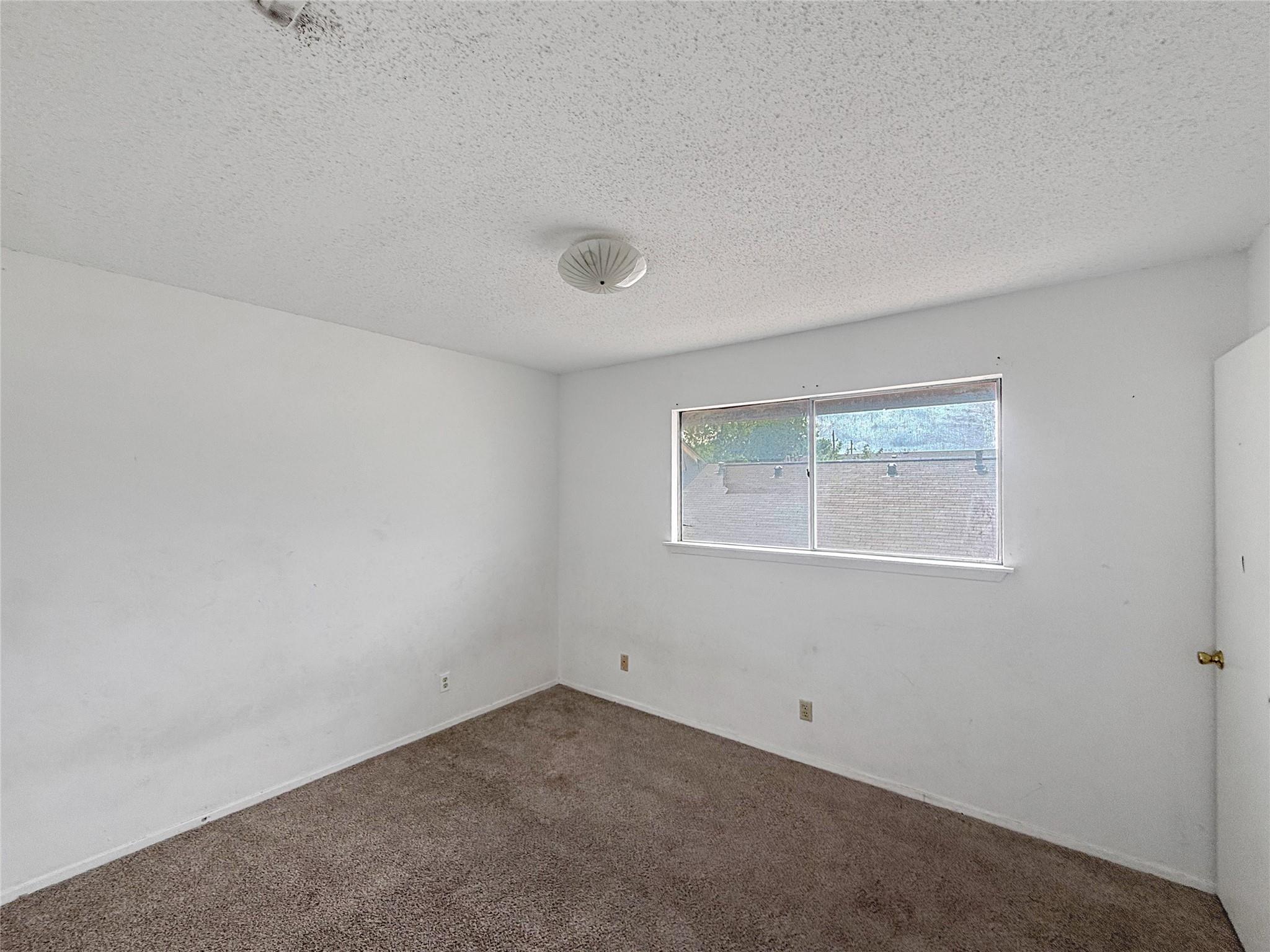 8611 Putnam Dr # 101, Austin, TX 78757