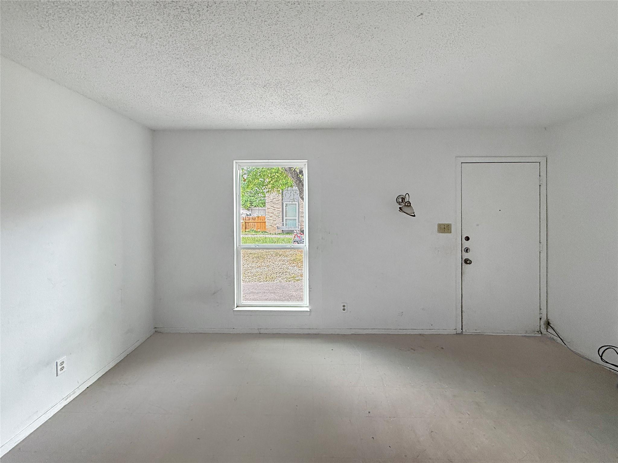 8611 Putnam Dr # 101, Austin, TX 78757