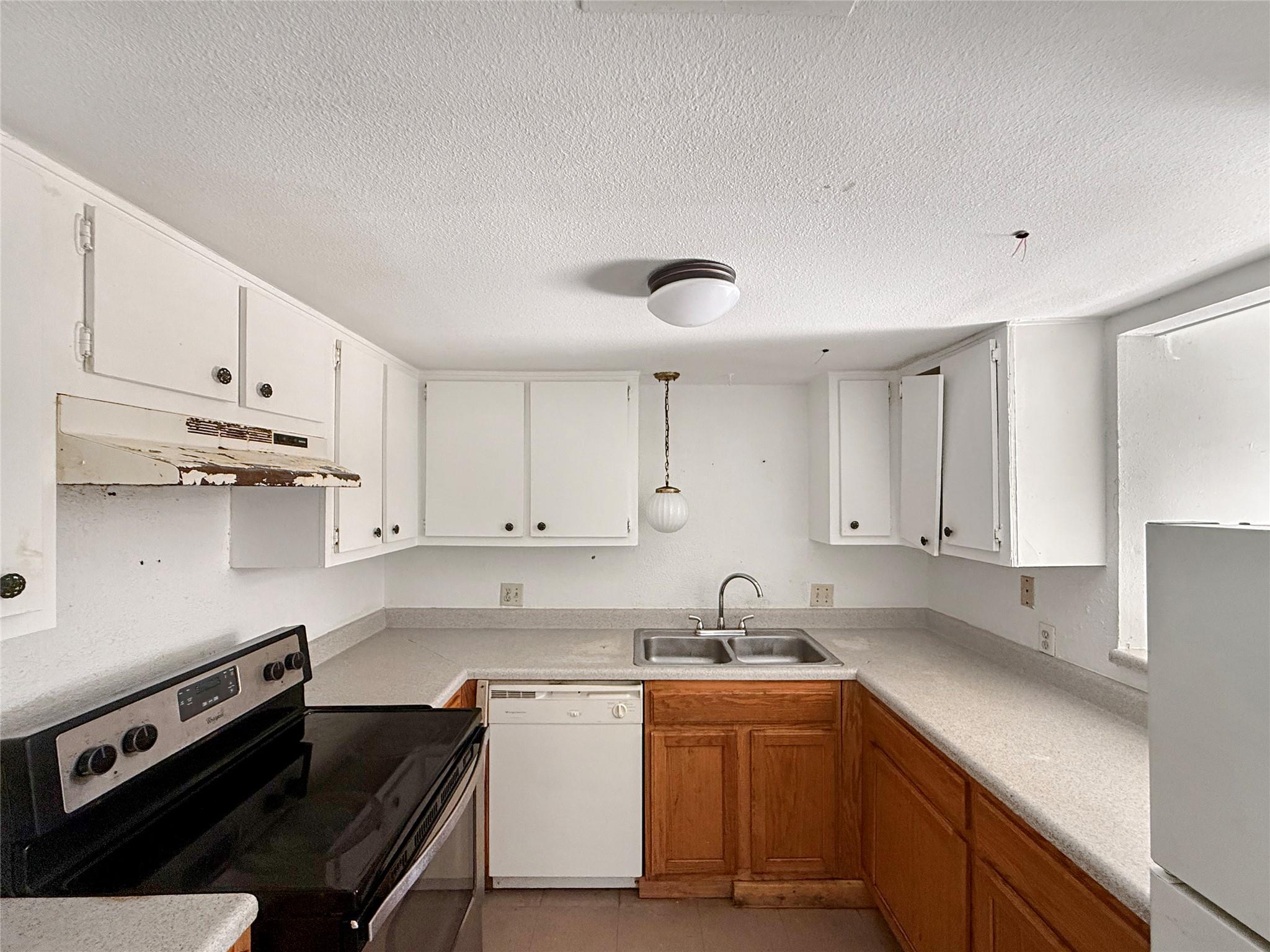 8611 Putnam Dr # 101, Austin, TX 78757