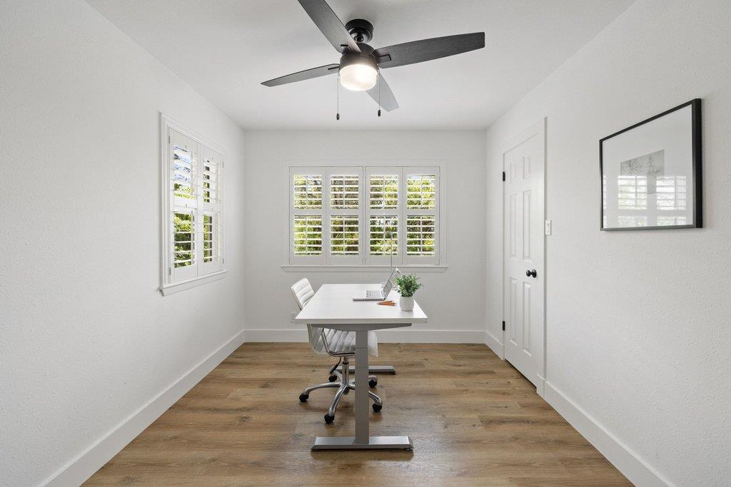 911 Electra, Lakeway, TX 78734