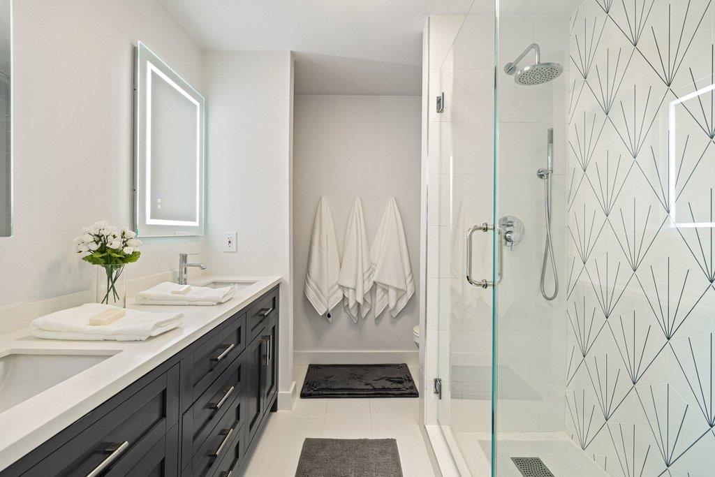 911 Electra, Lakeway, TX 78734