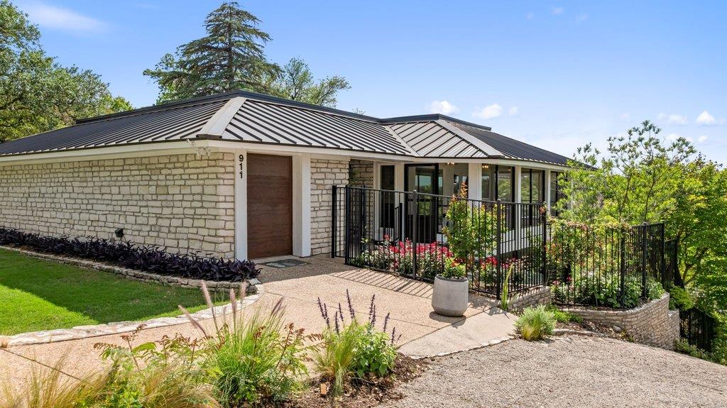 911 Electra, Lakeway, TX 78734