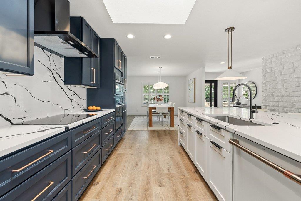 911 Electra, Lakeway, TX 78734