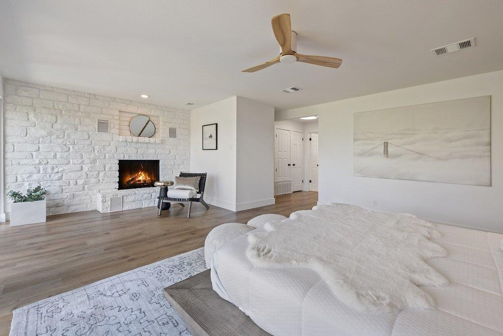 911 Electra, Lakeway, TX 78734