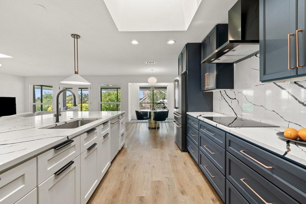 911 Electra, Lakeway, TX 78734