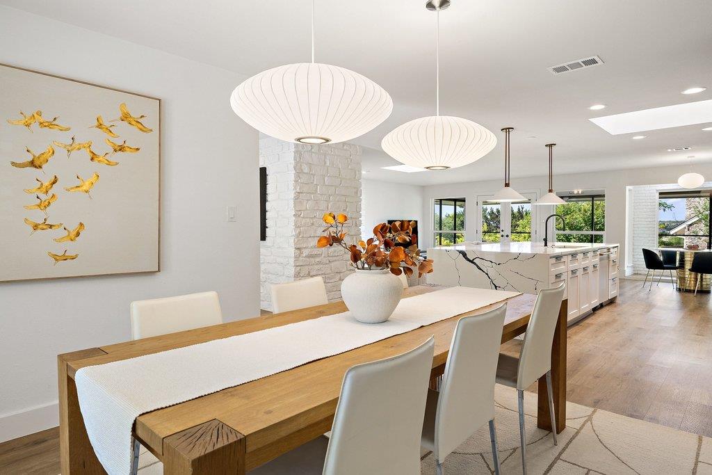 911 Electra, Lakeway, TX 78734