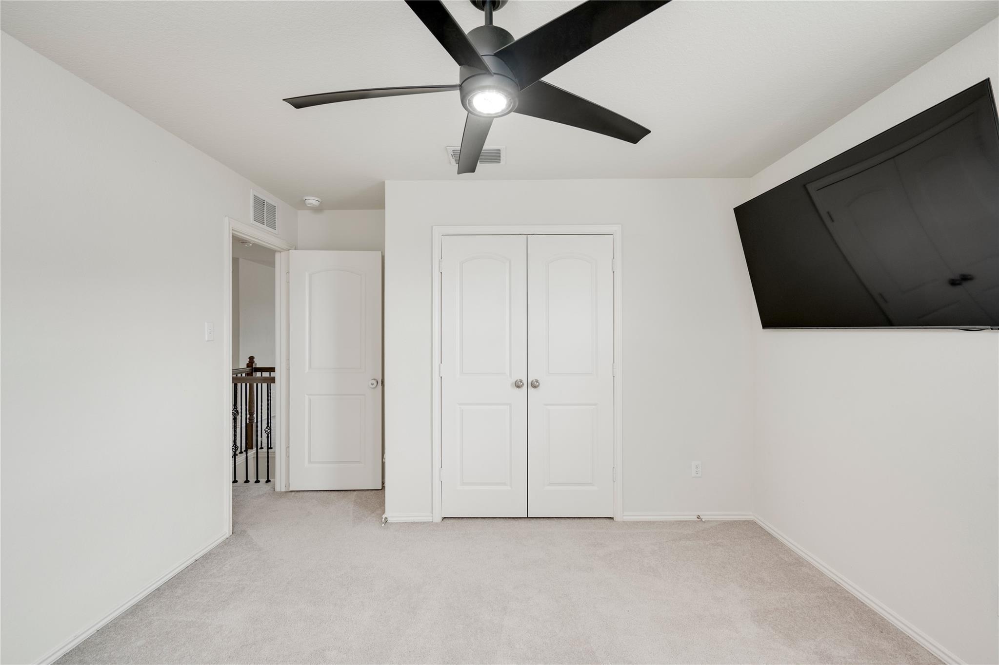 160 Sweetleaf Dr, Buda, TX 78610