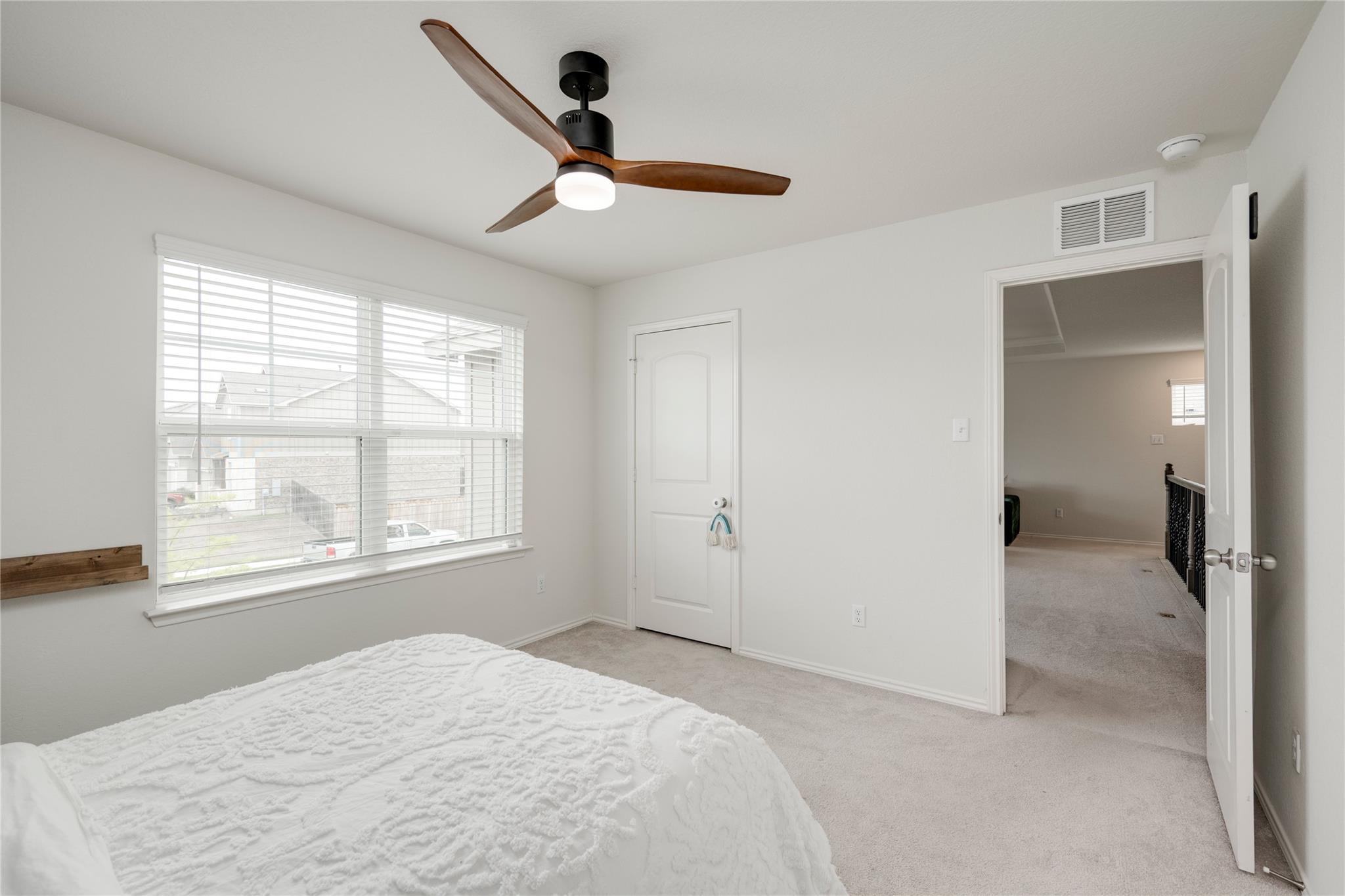 160 Sweetleaf Dr, Buda, TX 78610